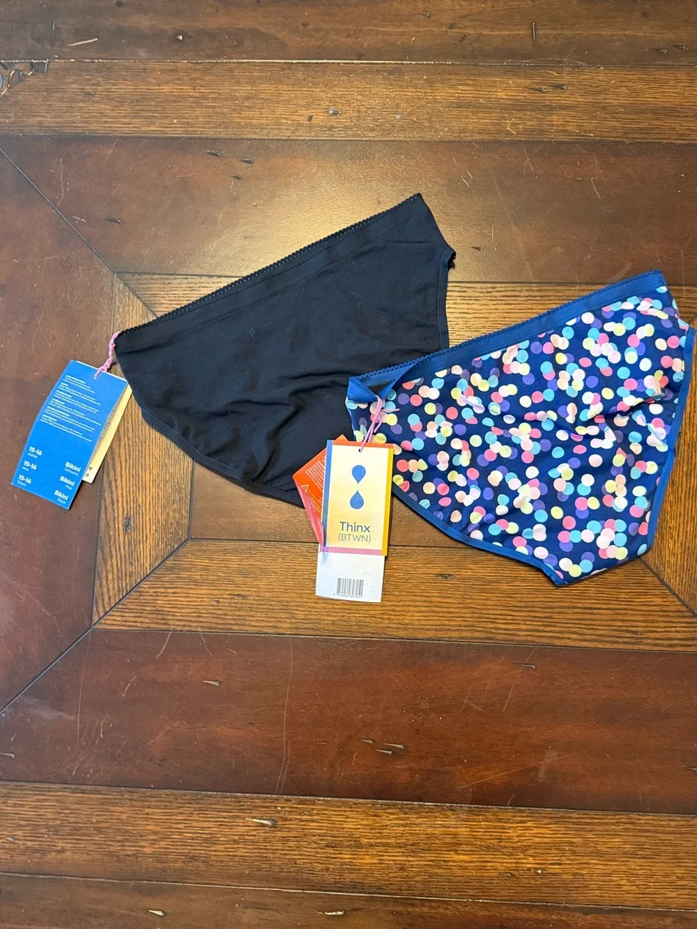 3 pair- Girls' Period Underwear - Super Absorbency bikini size 15/16 yrs Thinx - Picture 2 of 6